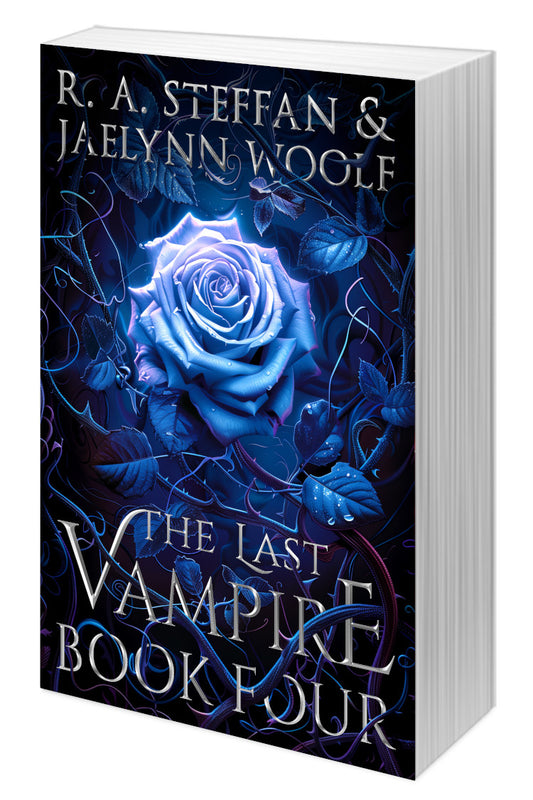 The Last Vampire: Book Four (PAPERBACK)